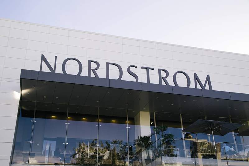 So einkaufen Sie den Nordstrom -Jubiläumsverkauf wie ein Schönheitsredakteur