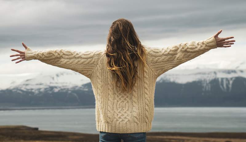 La venta semestral masiva de Outterknok significa que los elementos esenciales de vestuario ecológicos tienen hasta un 60% de descuento en este momento