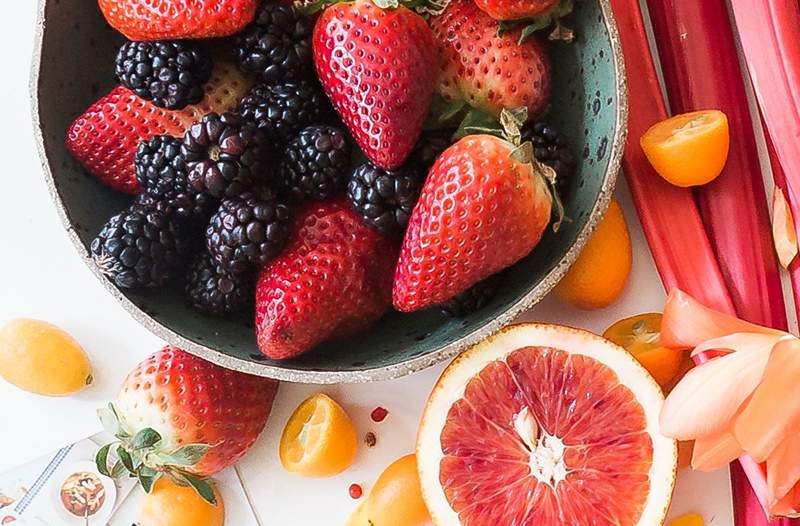 Estas frutas amigables con el ceto proporcionan antioxidantes y fibra muy necesarios para una dieta baja en carbohidratos