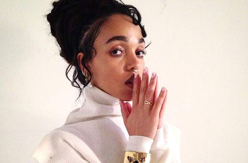 FKA Twigs a un message puissant sur la guérison et la retraite