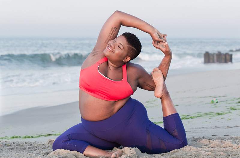 * Questa* posa yoga è energizzante come uno scatto di espresso e Jessamyn Stanley lo giura