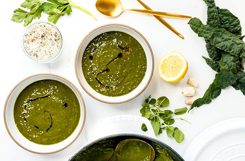 Denne tarm-sunde 'køkkenvask' suppe opskrift får mest ud af dine grøntsager