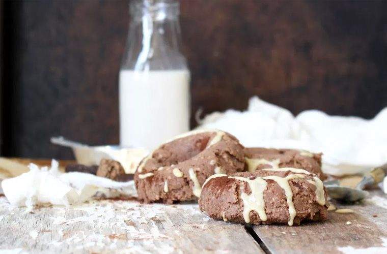 Nieuwsflits Super-Healthy, No-Bake Chocolate Donuts bestaan ​​en hier is het recept