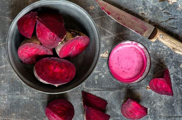 Perché abbinare il succo di barbabietola con la routine di allenamento potrebbe dare una spinta al tuo cervello