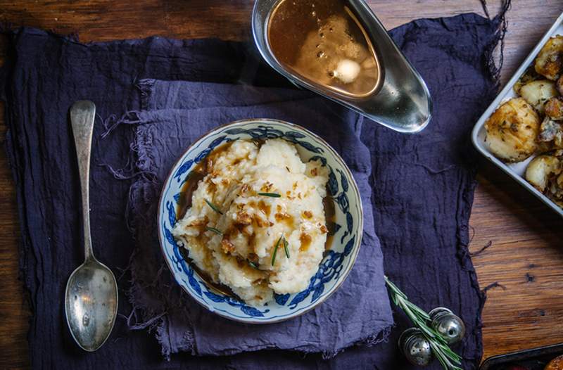 7 ricette vegane sugo che vorrai usare per tutta la tua piastra del Ringraziamento