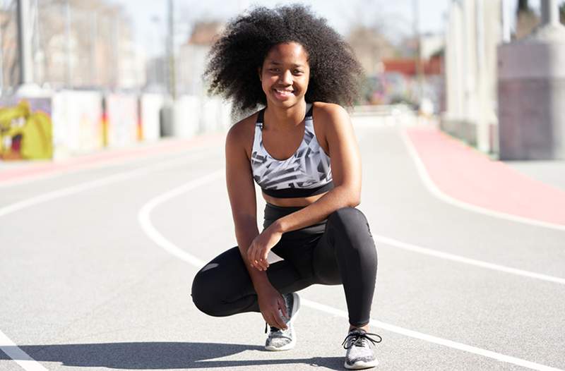 `` Je suis entraîneur, et ce sont les 4 meilleurs exercices de posture pour vous aider à rester un peu plus grand ''