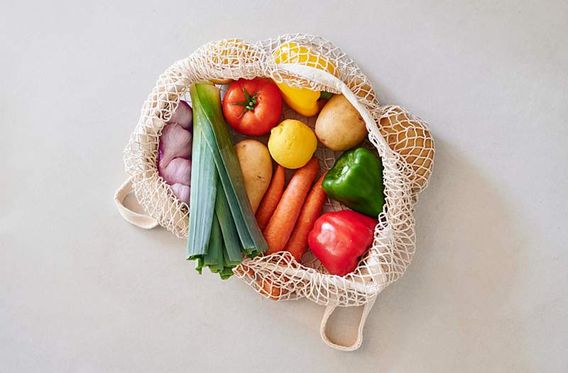 I robusti frutti e verdure che rimarranno bene nel tuo frigorifero per un massimo di 3 mesi