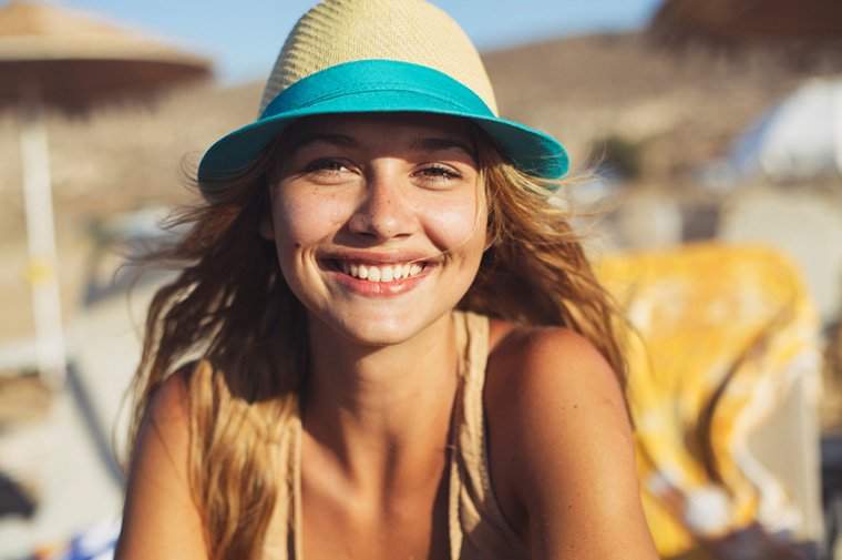 9 Productos de belleza natural indispensables que necesita para el verano