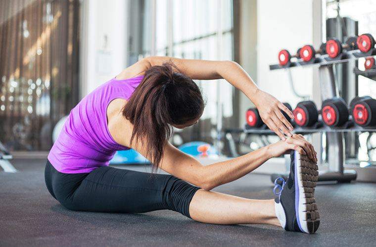 La razón súper inteligente de usar una máscara para el cabello * durante * su entrenamiento