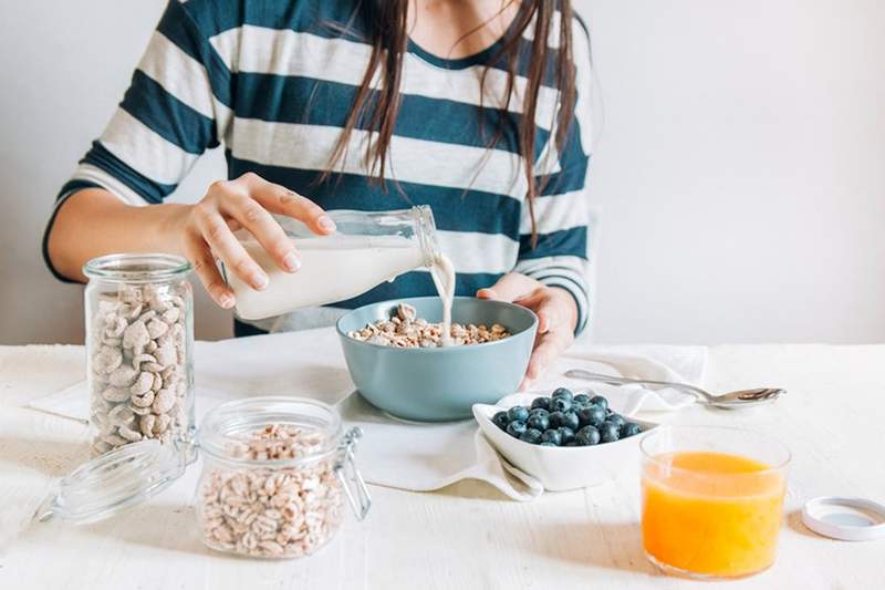 * Questa* scoperta potrebbe dare al latte alimentato in erba il sopravvento sul latte biologico, dice lo studio