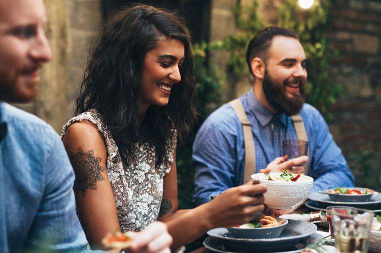 Hoe u een 4/20-vriendelijk Pascha-diner kunt organiseren