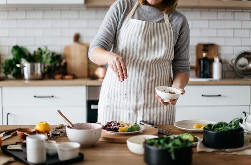 Come ho rivendicato cucinare per uno come atto di empowerment