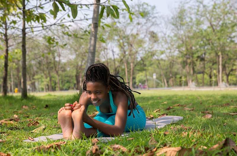 Yin yoga è lo stile ooey-gooey di yoga di cui è stretto * tutto *