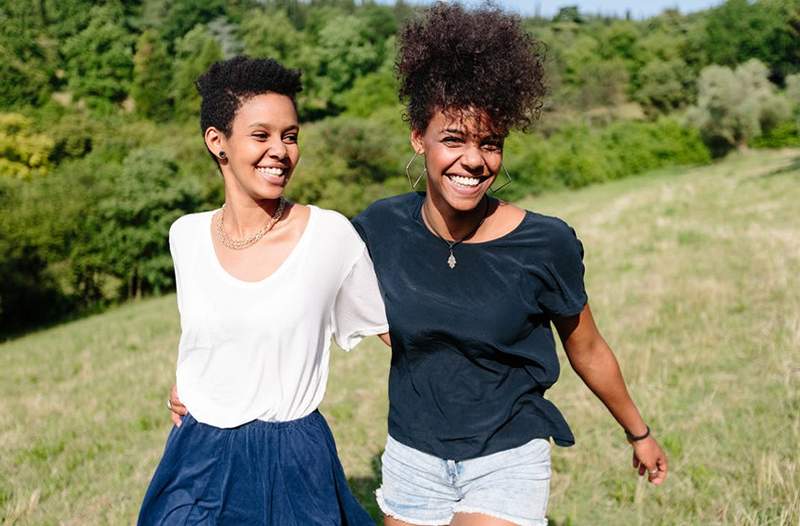 4 Stručnjaka preporučena, introvertna savjeta za sklapanje prijatelja kad mrzite upoznavanje novih ljudi