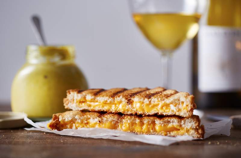 Une diététiste de haut niveau classe les 5 meilleurs fromages végétaliens les plus sains du marché