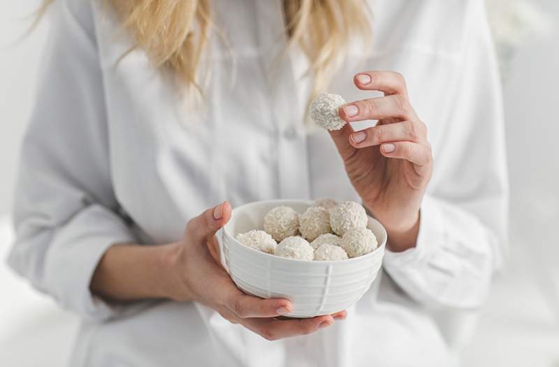 Gestrest over stress eten? Hier zijn gezonde manieren om terug te schalen, volgens experts