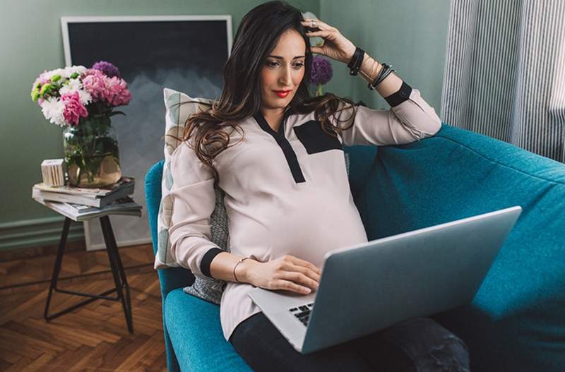 Hvordan man navigerer i en jobsøgning, når du er gravid (eller prøver at være)