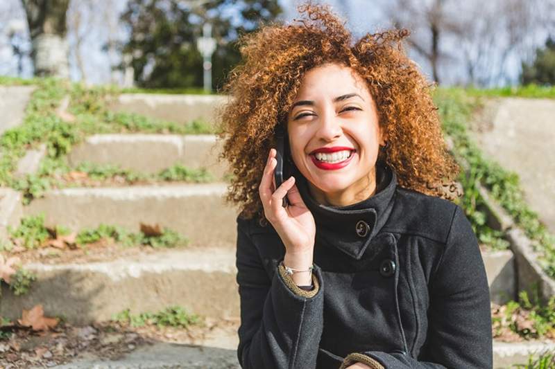 Le pouvoir de renforcement de la confiance de trouver un maquillage de signature