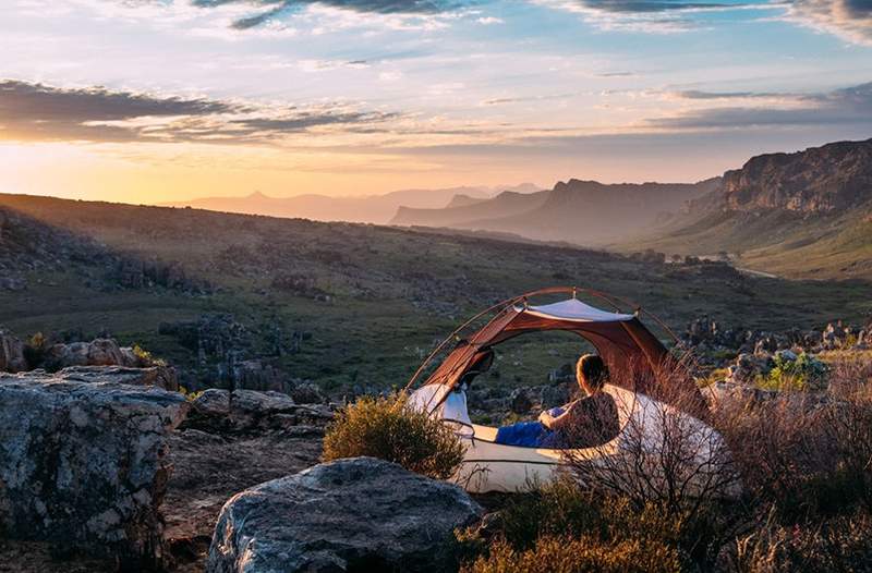 Hvordan man omfavner camping, når du er det modsatte af udendørs