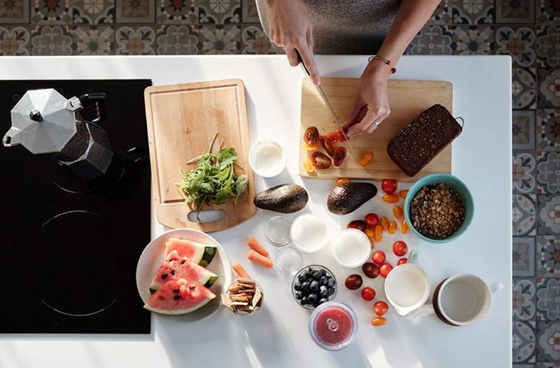 Hvordan man brændstof til intens træning, mens du holder sig til en vegansk diæt