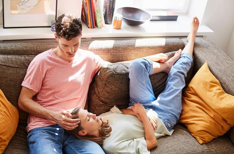 Pour l'amour de la merde, arrêtez de le tenir autour de votre S.O.-Votre intestin vous remerciera