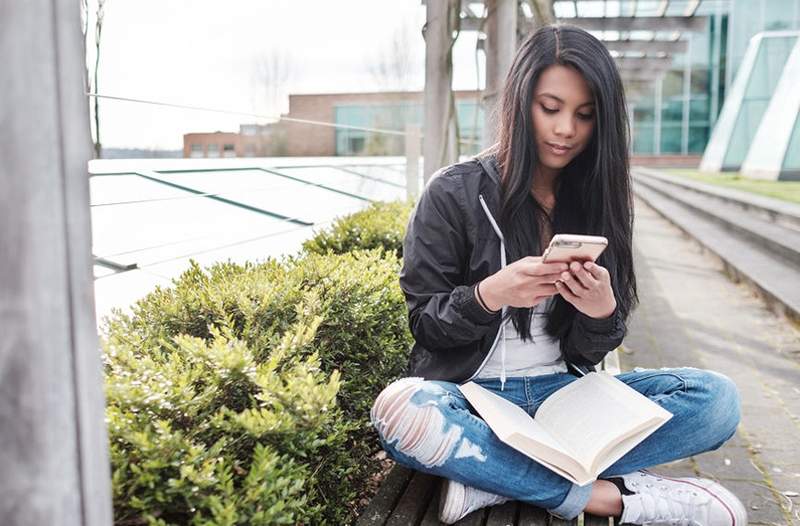 Une enquête géante a révélé que nous sommes plus solitaires que jamais et que les médias sociaux pourraient être à blâmer