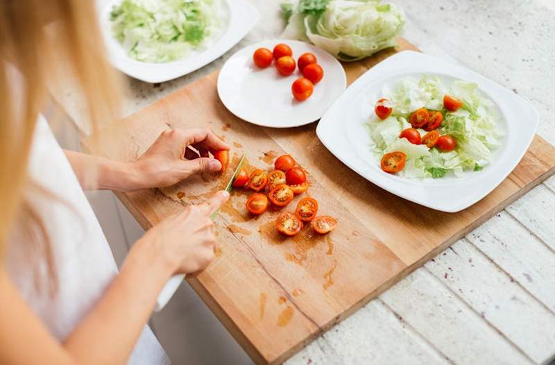 Mangiare troppa insalata può causare problemi di stomaco, è come mantenerlo al minimo