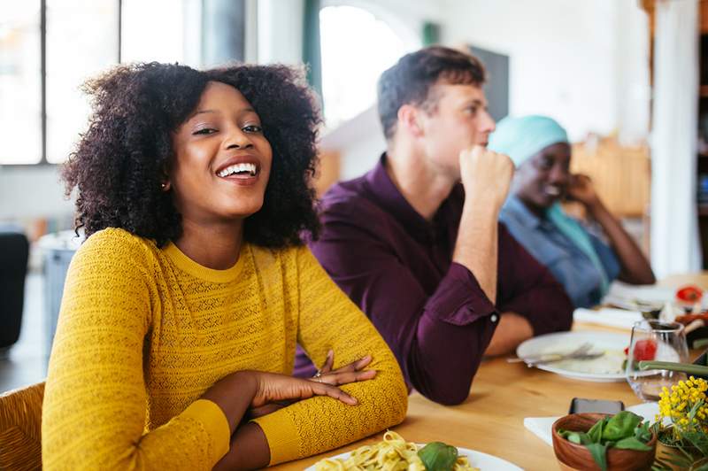 Wat een erkende klinische schoonheidsspecialiste elke dag eet (en drinkt) voor een heldere, gloeiende huid