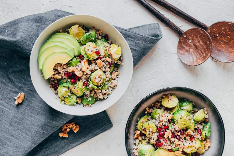 Ovo je tajna kuhanja za kuhanje savršeno pahuljaste, quinoa prepuna okusa svaki put