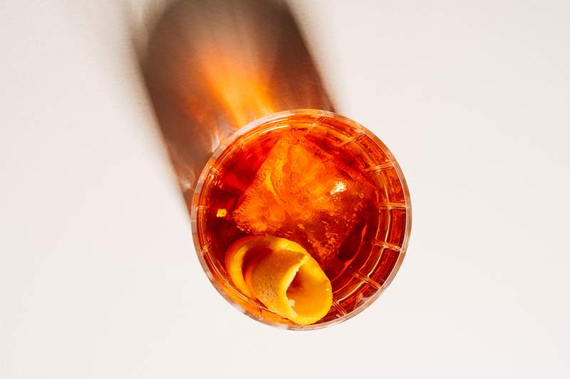 Nelze přestat říkat „Negroni Sbagliato“? Zde jsou 4 způsoby, jak vyrobit verze mocktail, podle mixologů