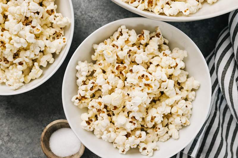 A gastrofizikus és a pszichiáter szerint miért vannak az emberek * annyira *, hogy ropogós ételekbe szerelmesek