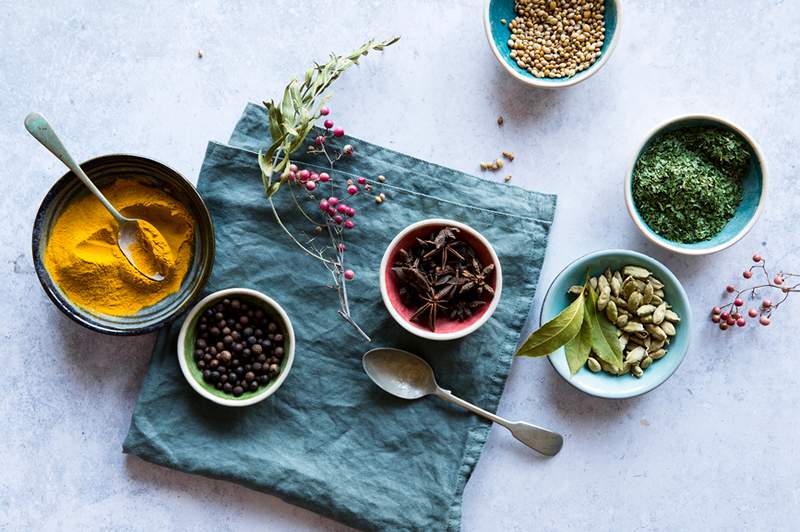 'Jeg er herbalist, og dette er de top 5 typer urter til at hjælpe med søvn, stress, fordøjelse og hudpleje'