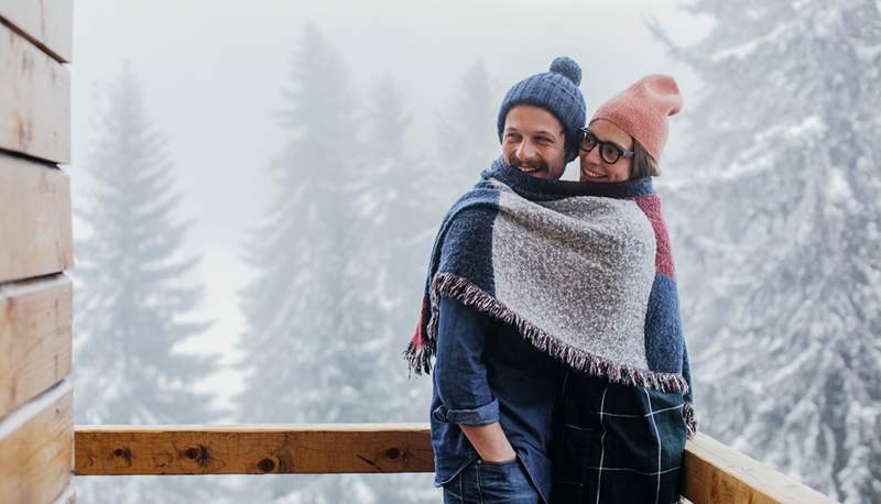 14 meilleures escapades de cabine romantique pour un week-end d'hiver confortable