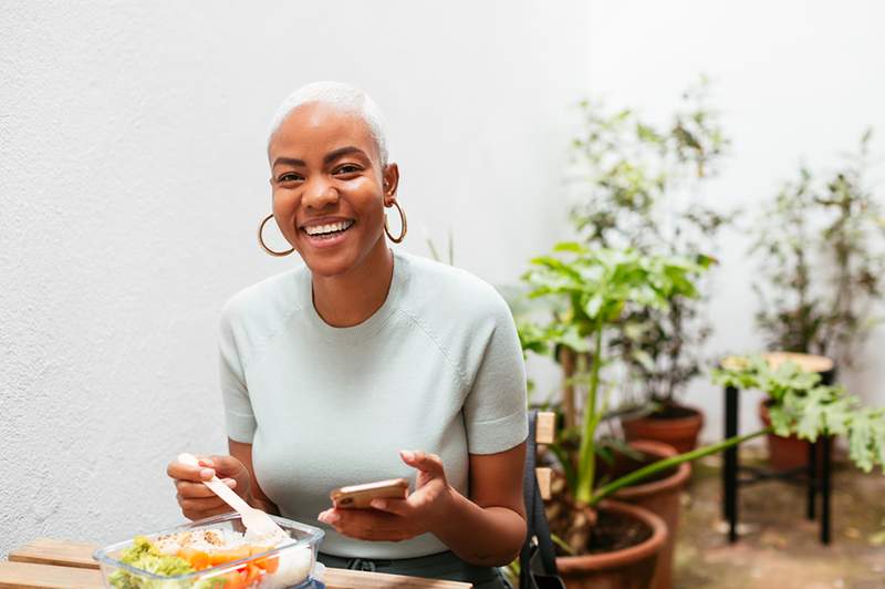 'Jeg er hudlege, og her er hva som skjer med huden din når du begynner å spise mer mat med omega-3 fettsyrer'