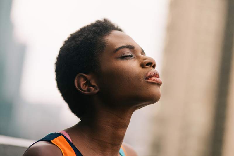 Le coût «l'écart de toilettage» a toujours eu un impact de manière disproportionnée aux femmes noires