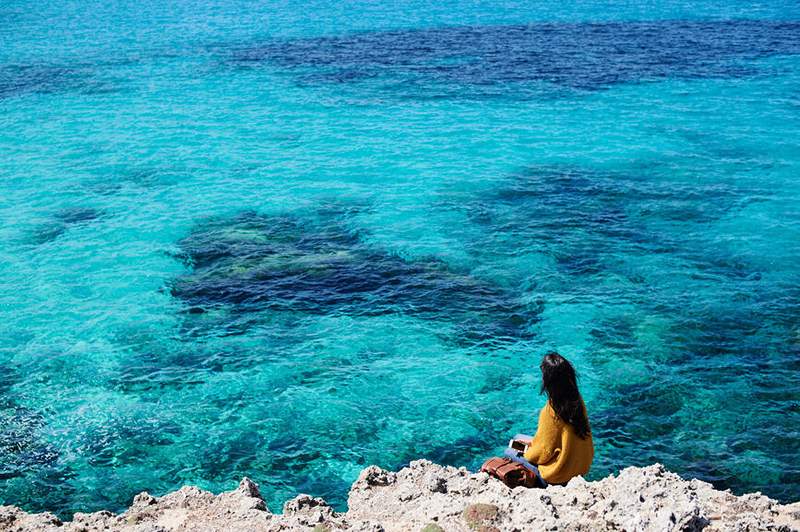 Tocar no poder do oceano, 'Blue Beauty' tornou -se o padrão -ouro no cuidado da pele