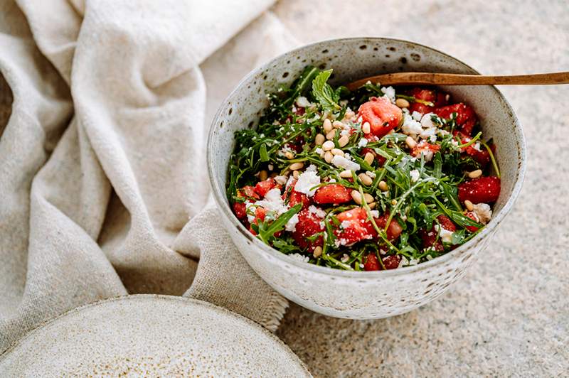 Ich bin ein RD, und dieser eine einfache Schritt wird die gesundheitlichen Vorteile, die Sie von Ihrem Anlaufstellen-Salatrezept erzielen, stark maximiert.