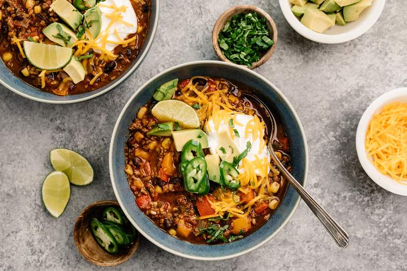 Ceci est la recette de chili pleine de protéines que l'instructrice du peloton Jess King fait pour alimenter ses entraînements d'hiver