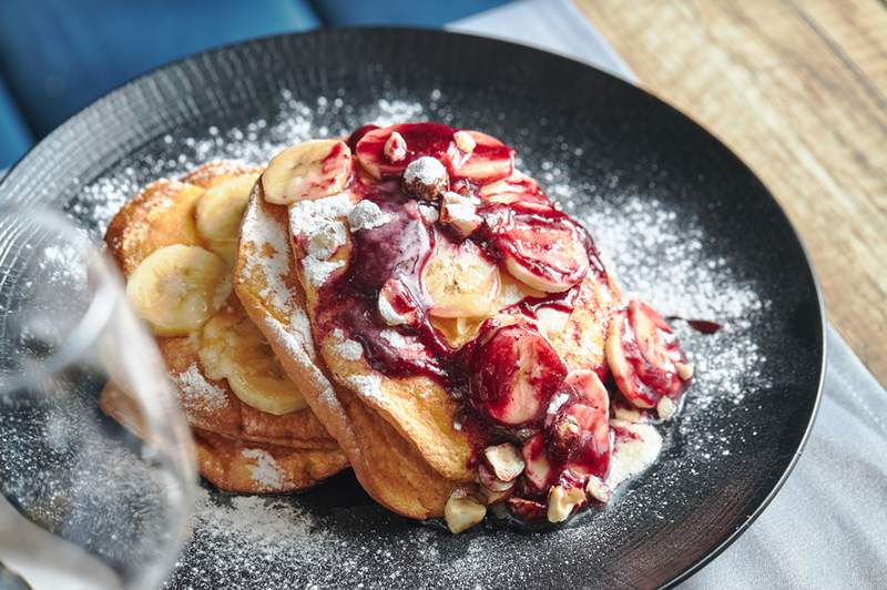 Denne proteinpakkede Maple Berry Baked Yogurt er din nye favoritt 4-ingrediens frokost