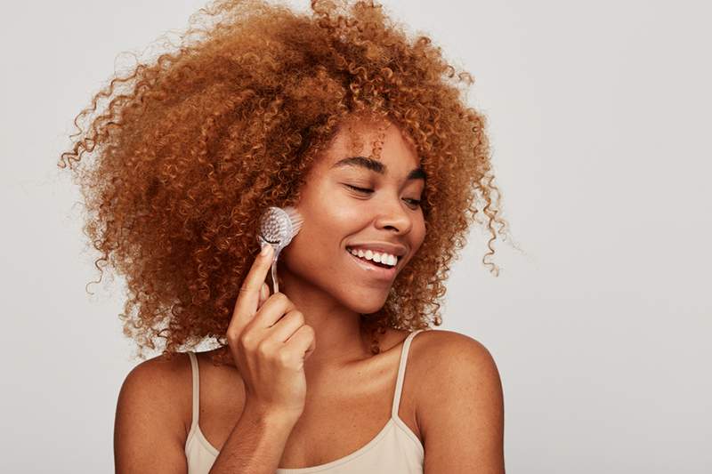 A Clarisonic az üzletből kimegy, és 5 arctisztító kefét vásárolhat