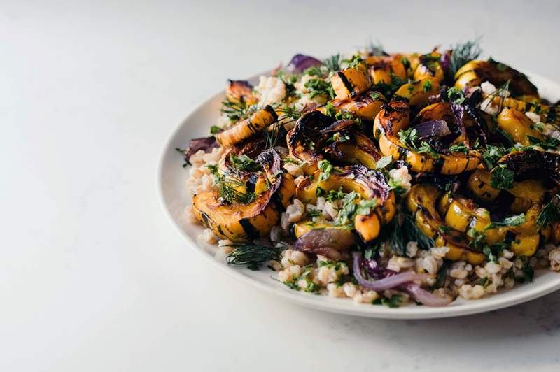 Einkorn contém mais proteína do que qualquer outro grão, mas essa é apenas uma das razões pelas quais o RDS o chama de 'Mãe de todos os grãos'