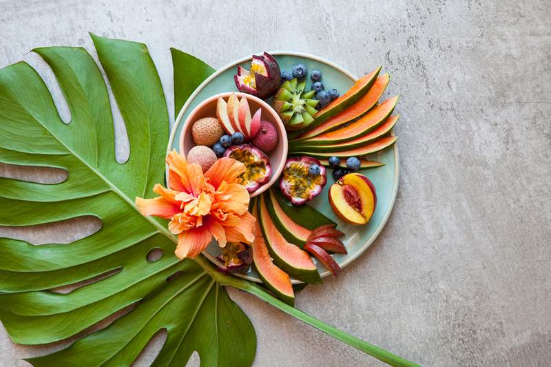 Trik persiapan makanan yang menjimatkan masa ini akan melipatgandakan faedah serat dan anti-radang yang anda dapatkan dari buah-buahan dan sayur-sayuran oleh *lot *