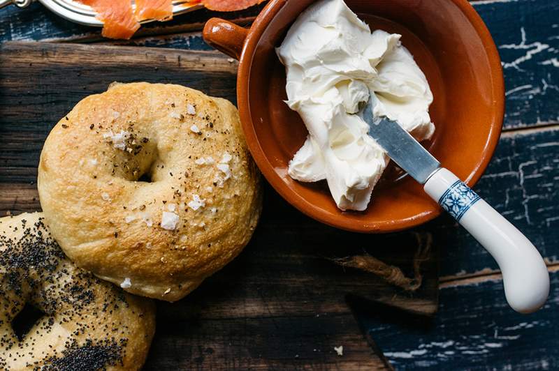 Questa è la migliore crema di formaggio vegano, secondo un dietista registrato