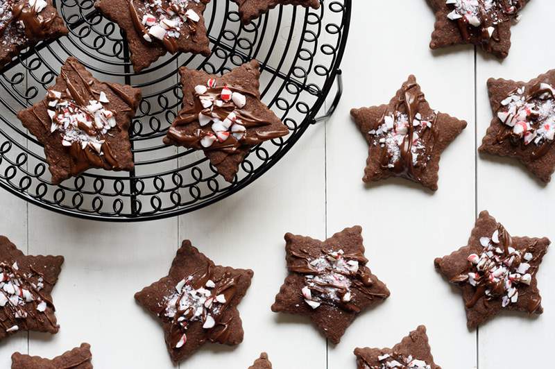 Essas receitas de 'biscoito preguiçoso' de 3 ingredientes exigem trabalho zero, mas vão absolutamente brilhar no seu próximo evento de férias