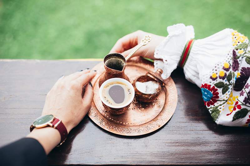 Dette er den type kaffe, der er mest knyttet til lang levetid, ifølge en sund aldringsekspert