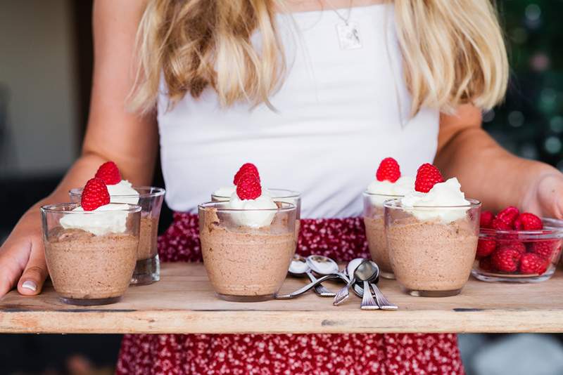 Uma mousse de abacate de chocolate com benefícios anti-inflamatórios? Inscreva -me