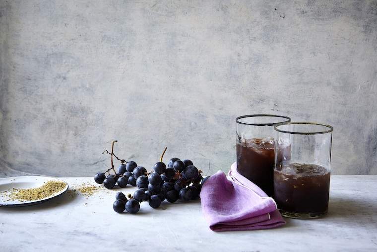 Denna olycksbådande Halloween-cocktail är en hälsosam elixir i förklädnad