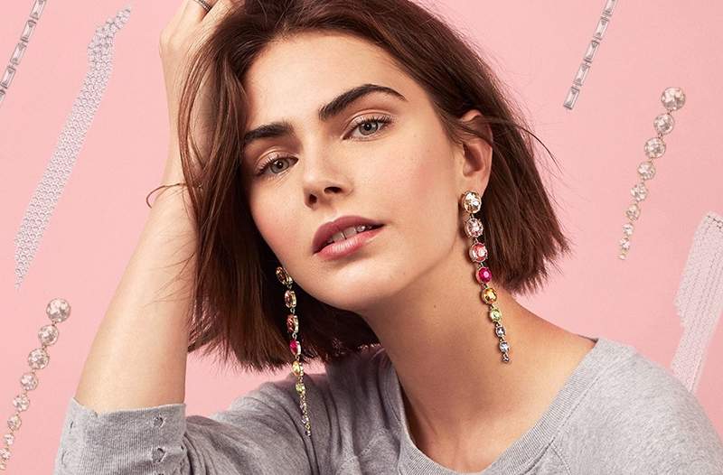 La nueva tendencia de aretes que apareció en todas las calles del Mes de la Moda