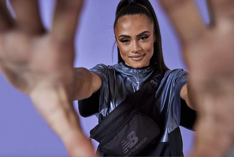 Olympisch gouden medaillewinnaar Sydney McLaughlin heeft zojuist een collectie met een hoge stijl gelanceerd met een nieuwe balans