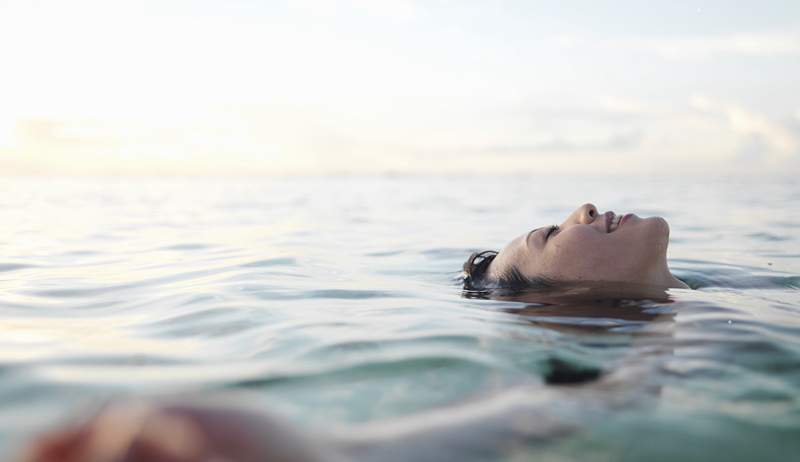 Denna nya doft av Water Therapy är utformad leverera samma känsla av lugn som du får från att stå vid havet